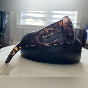 Large Prada sunglasses. Brown & tortoise. Vintage!